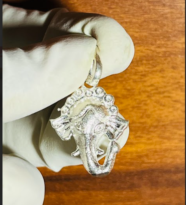 Ganpati Face Pendant – Pure Silver | Divine Mukut Design with Blessing Trunk